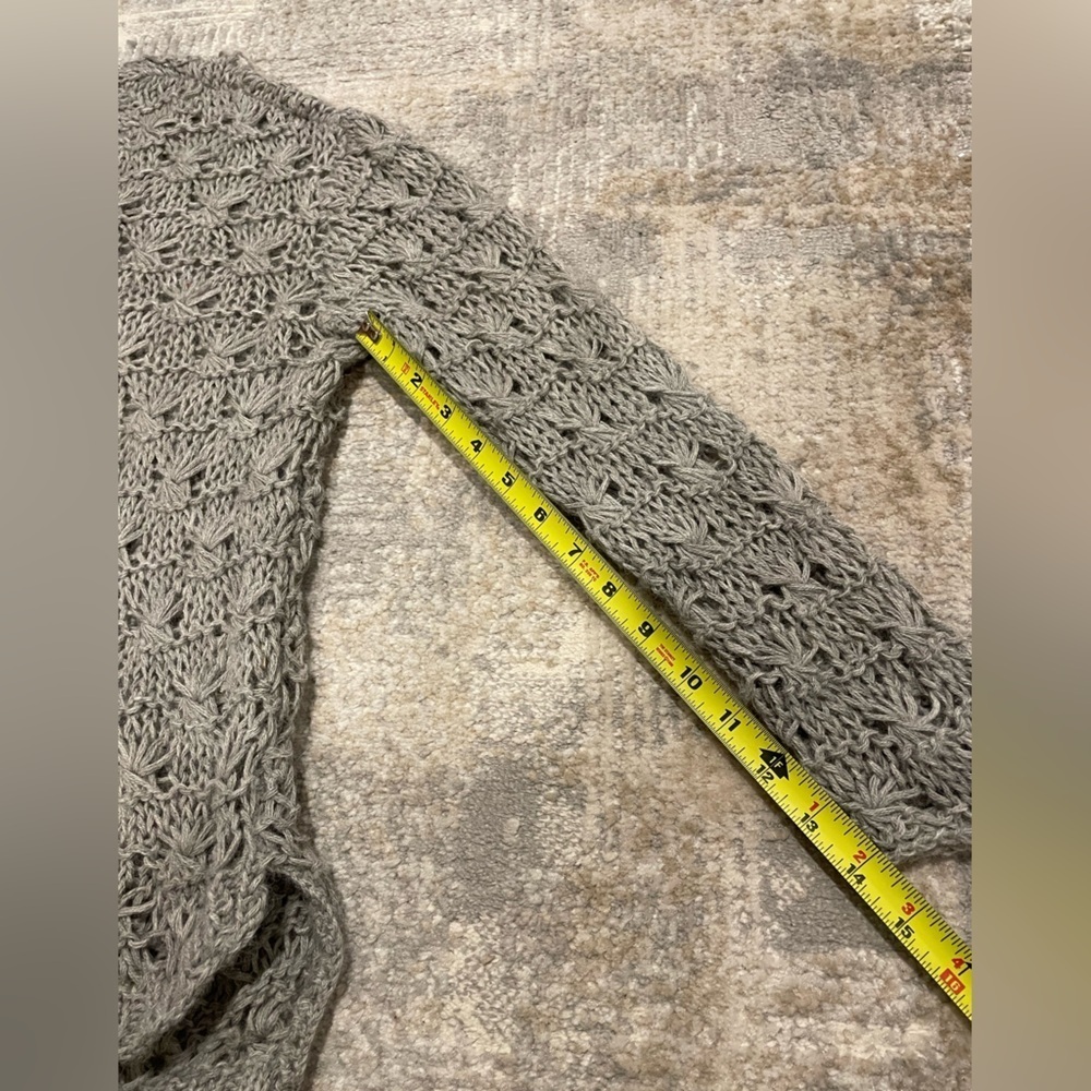 Augden New York Hand Crafted in Bolivia Gray Knit Sweater 100% Alpaca Sz Medium - Picture 7 of 11